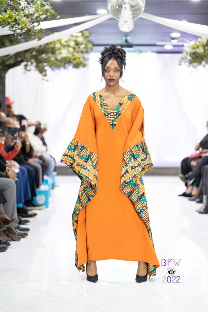 Watermarked-Dream-Designs-Raegan-Davis-Adelyn-Fahrlander-Victoria-Collins_DAW05488-683x1024